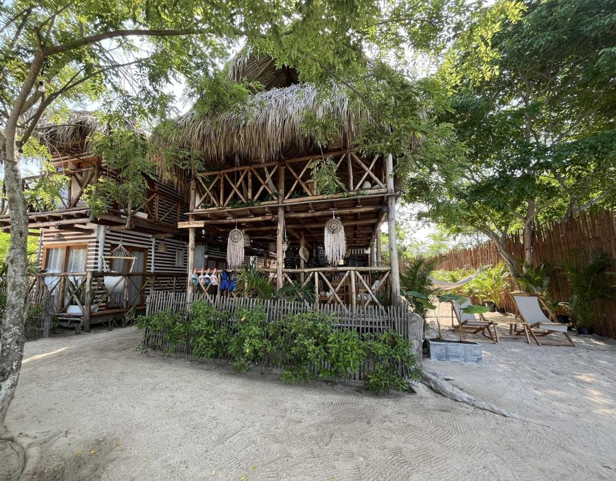 Thani Ecobeach Barú