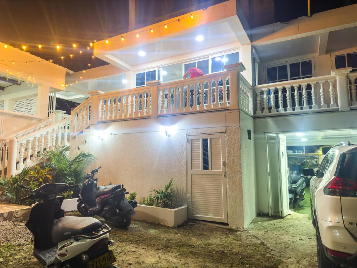 Three Cay Suites