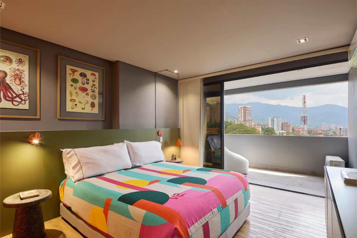 Versus Hotel