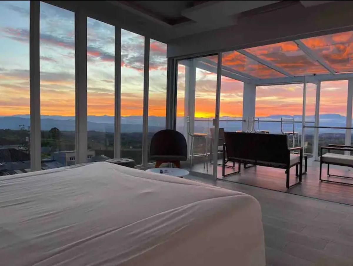 Penthouse - Vista Hermosa Apartments